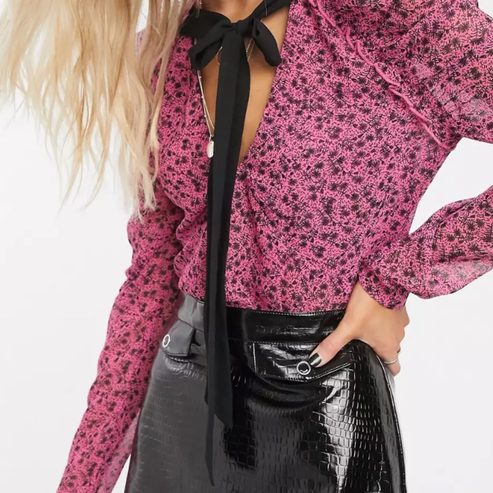 Top Shop Pussybow Blouse in Pink Print